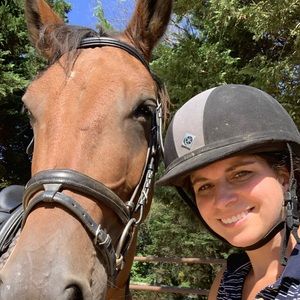 Meet your Posher, Nina